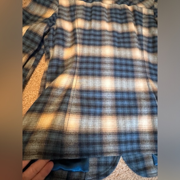 Vintage Guess Plaid Blazerđź’™ - Picture 6 of 15